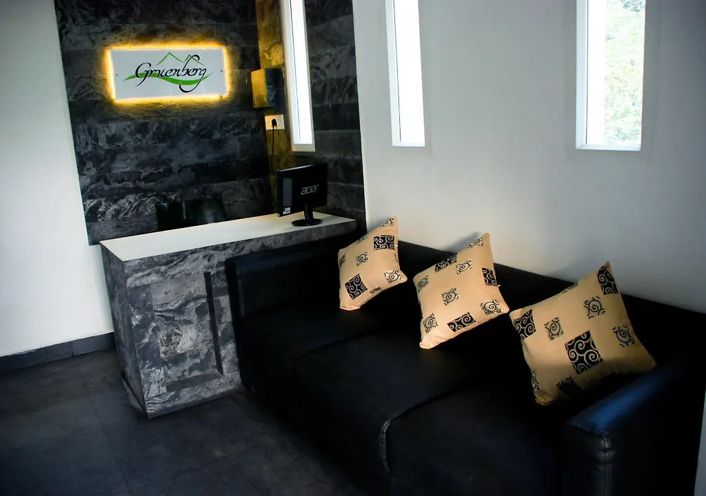 Gruenberg Tea Plantation Haus Bed & Breakfast Munnar India